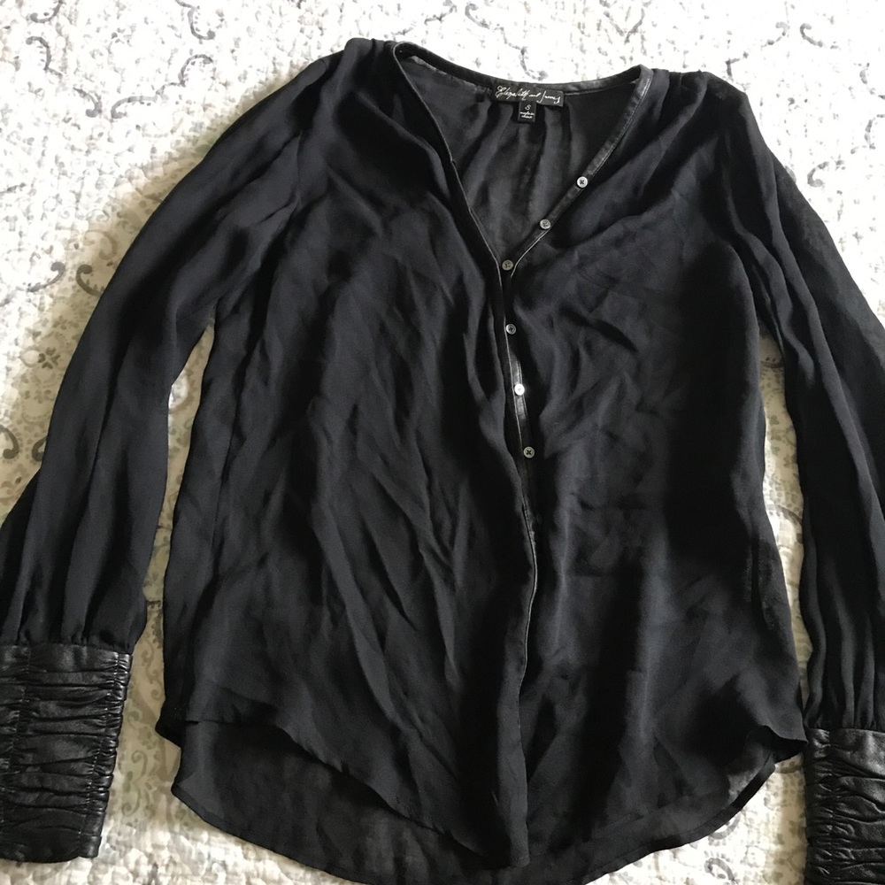 Elizabeth & James sheer black top size S